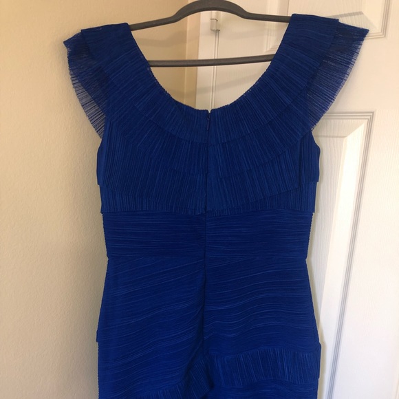 BCBGMAXAZRIA Briana Blue Sapphire Pleated Cocktail Dress Women’s Size 12 BCBG - Picture 5 of 11